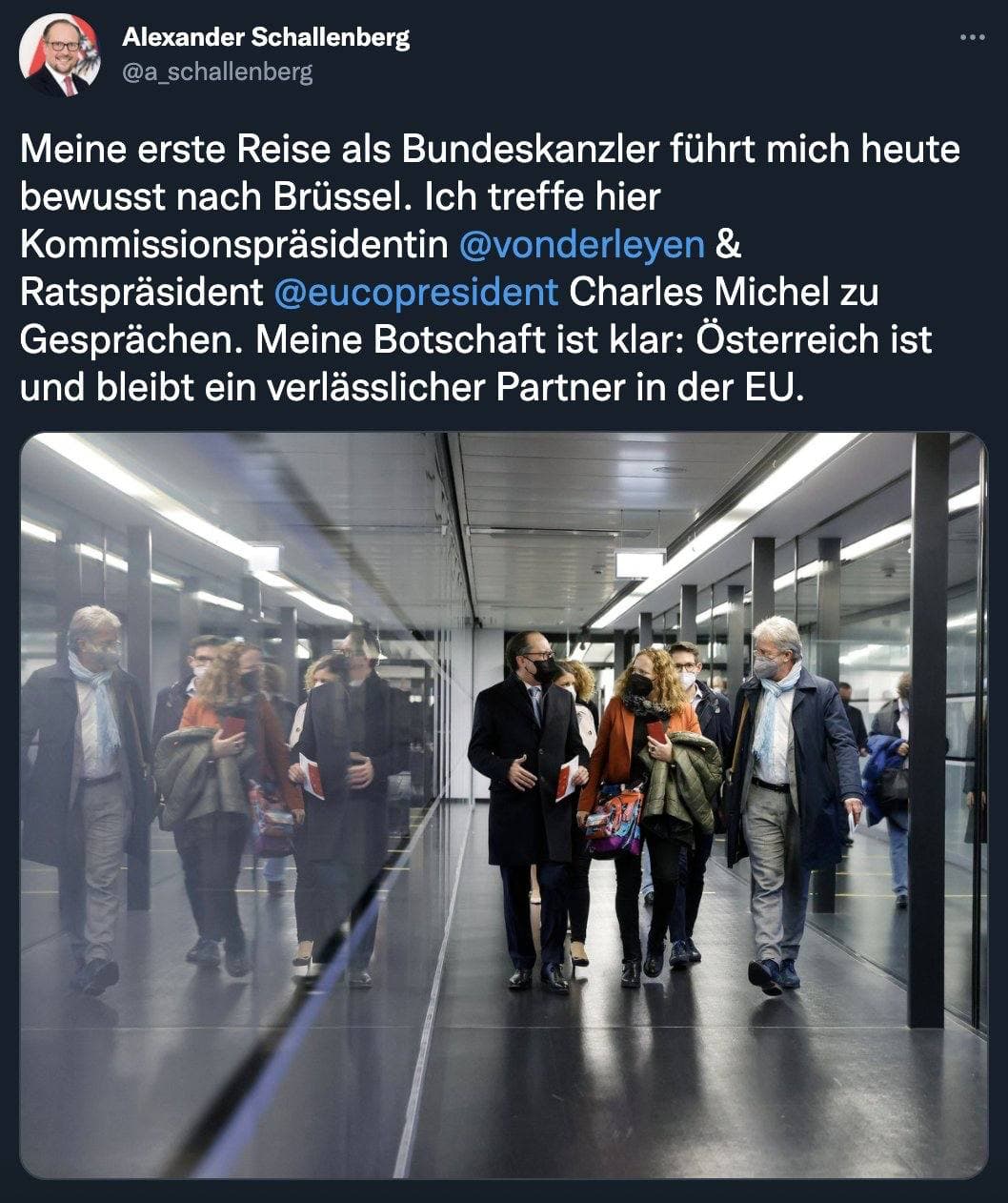 1) Österreichischer Bundeskanzler Schallenberg macht Twitter-Fauxpas - Account von Vorgänger Kurz genutzt