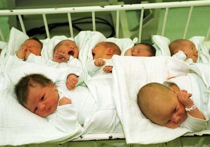 Das Königreich der Niederlande verkaufte 98.000 Babys, die in Orgien vergewaltigt oder geopfert wurden!